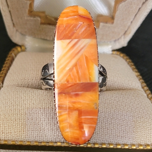 Stampd Jewelry - NATIVE AMERICAN STERLING BRIGHT SPINEY OYSTER RING, Size 7, Tight